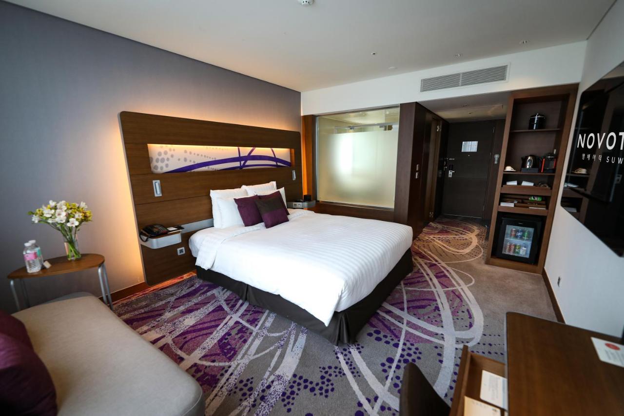 Novotel Ambassador Suwon Exterior photo