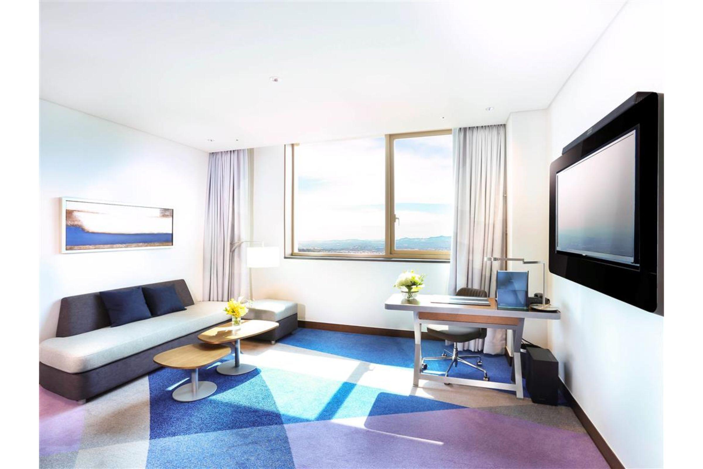 Novotel Ambassador Suwon Exterior photo