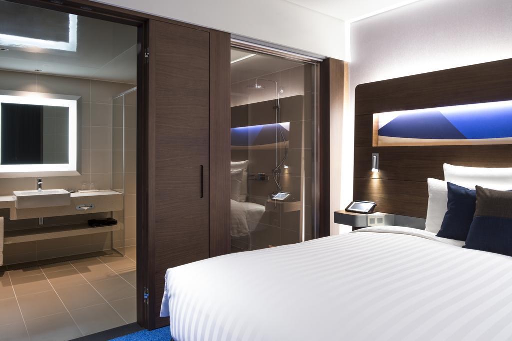 Novotel Ambassador Suwon Exterior photo